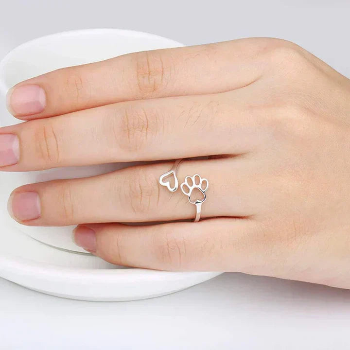 Calder™ | Adjustable Claw Heart Ring