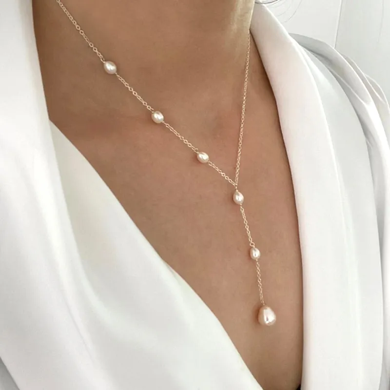 Evelina™ | Women’s Vintage Dangling Pearl Necklace